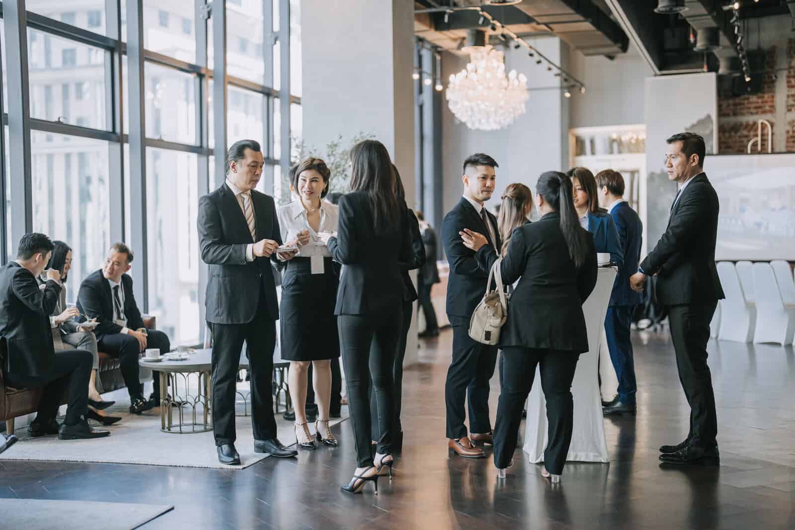 Networking Like a Pro: Top Tips for Real Estate Networking